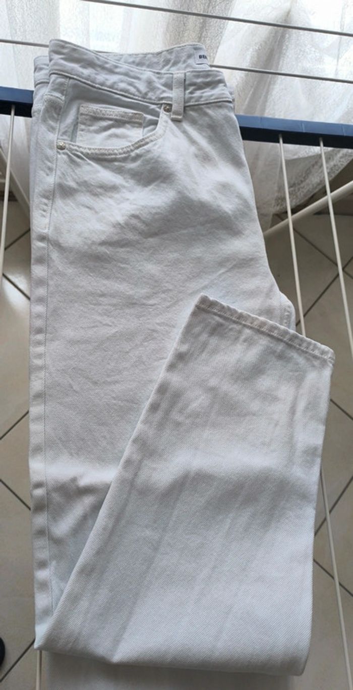 Jean blanc Bershka 42