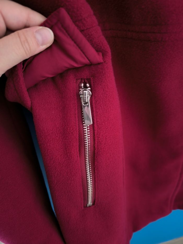 Manteau Cache-Cache Rouge Bordeaux capuche noire comme neuf Taille 42 - photo numéro 7