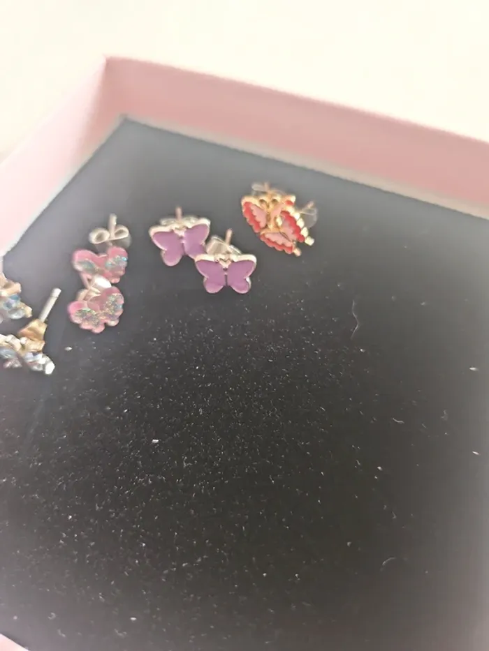 Lot de 4 boucles d'oreilles Papillon Claire's - photo numéro 3