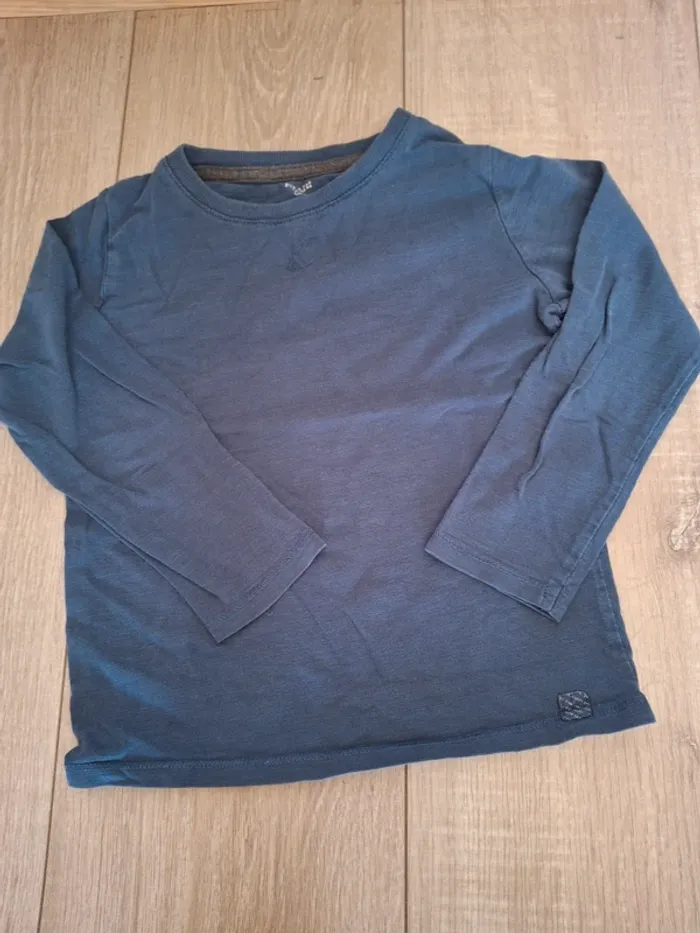Lot 4 tee-shirt 5ans - photo numéro 2