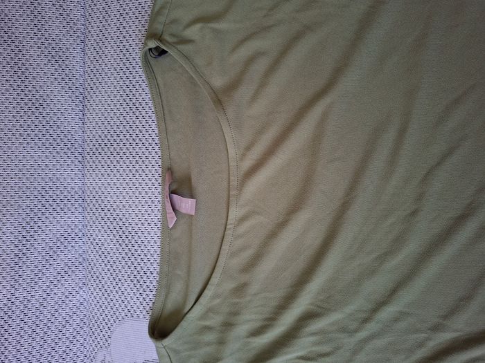 Tee shirt fluide kaki H&M Taille 2XL - photo numéro 3