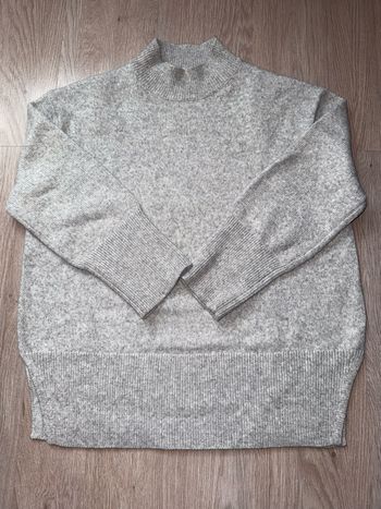 Pull col montant gris