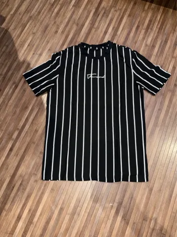 T-shirt rayé noir et blanc taille S shein