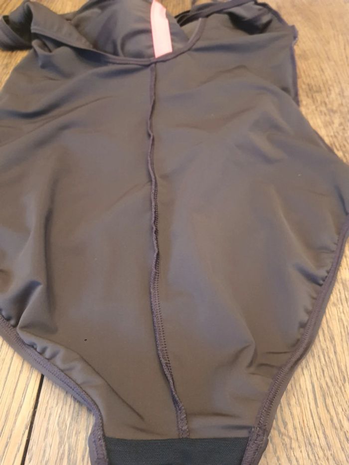 Jolie Maillot de bain marron Nickey Nobel fr 48 - photo numéro 13