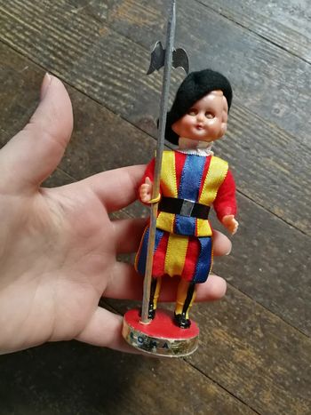 Poupée folklorique ancienne monde Garde Vatican Rome