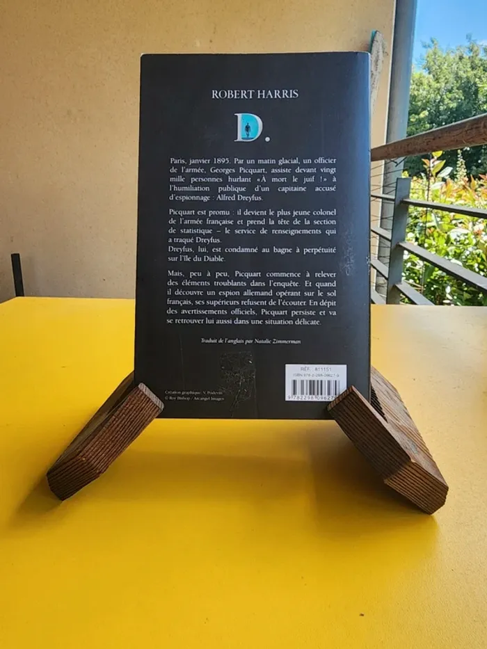 Livre broché "D." De Robert Harris - photo numéro 2