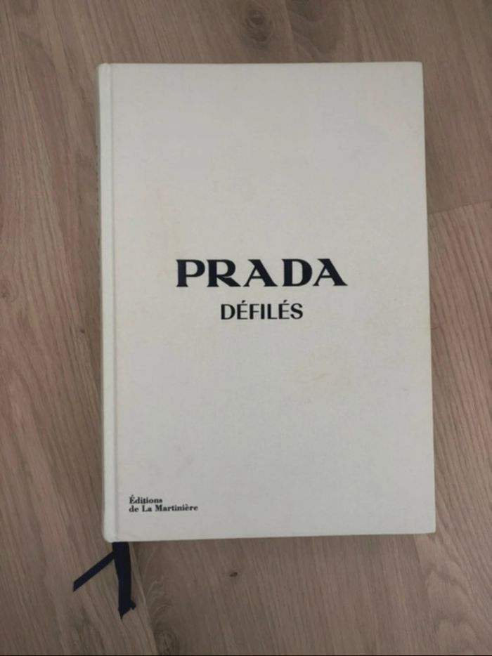 Livre Prada Défilés