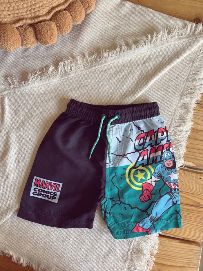 Short de bain Marvel avec cordon 3 4 ans