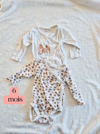 Lot 2 bodies minnie 6 mois