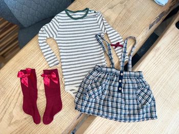 Ensemble Zara kiabi automne jupe robe à carreaux chaussettes hautes 18-24 mois 18 24