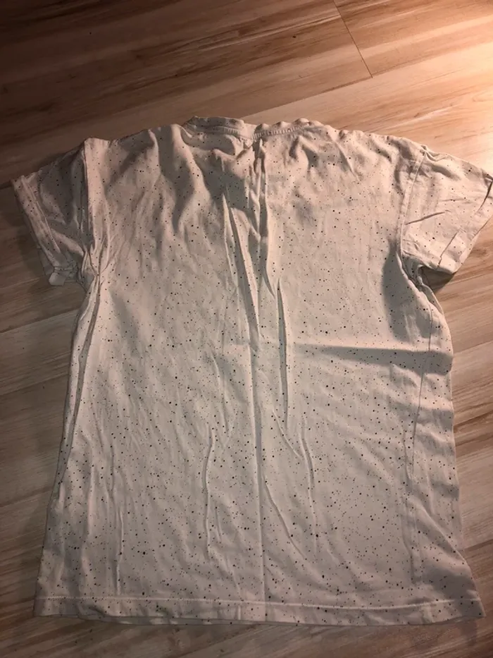 tee shirt homme blanc avec tache noir - photo numéro 4