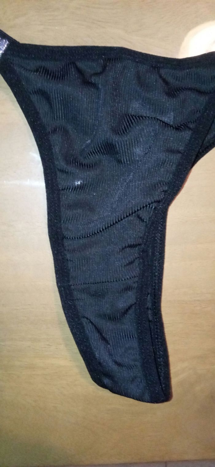 ensemble de soutien gorge sans armature noir et argenté attache devant - photo numéro 9