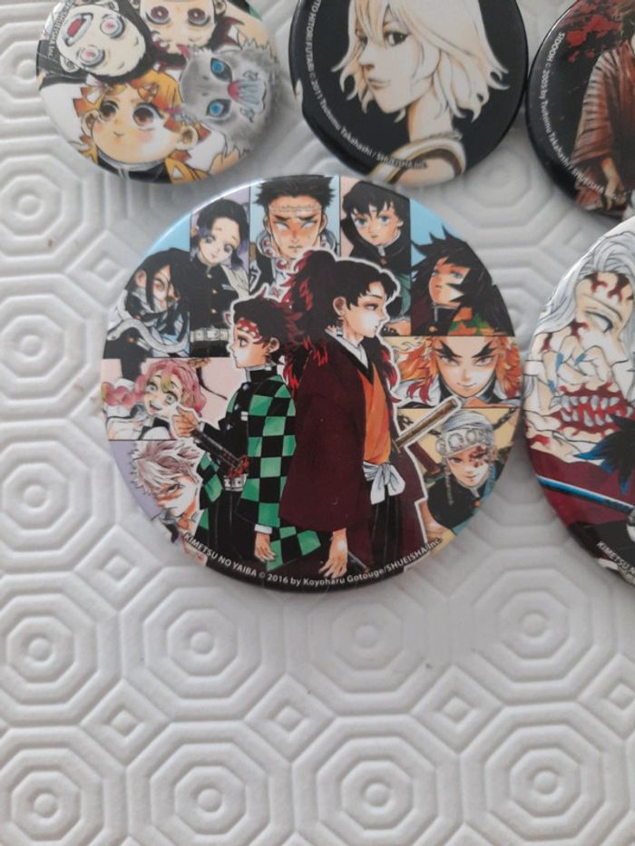 Lots de badge manga - photo numéro 10