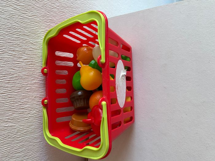 panier avec fruits et légumes