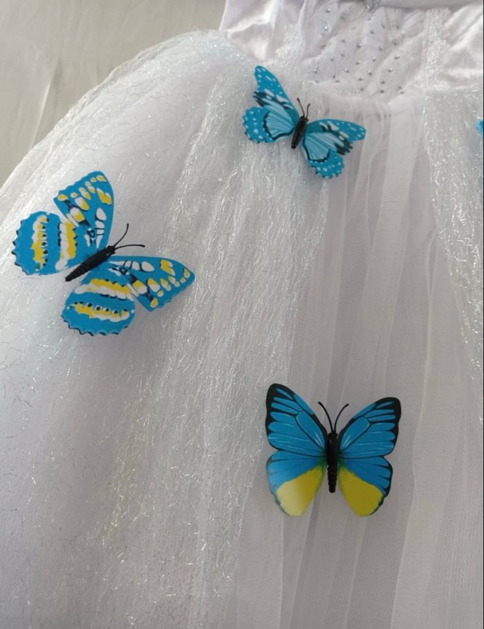 Déguisement robe princesse blanche papillon 5-6ans - photo numéro 4