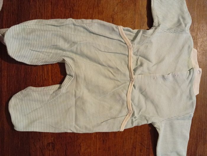 Lot de 3 pyjamas taille 3 mois - photo numéro 3