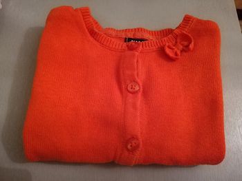 Gilet rouge corail 9 mois