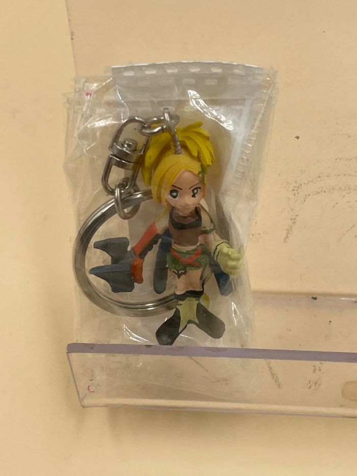 Figurine Porte clés Finalement Fantasy Rikku 5 cm neuf