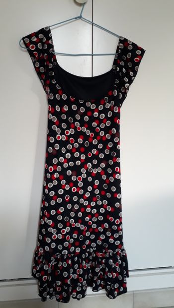 Robe courte noire avec des pois rouge et blanc taille 1 ( 36 )