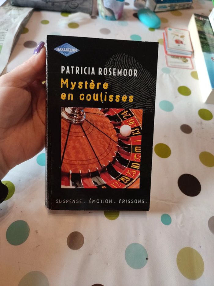 Mystère en coulisse de Patricia rosemour