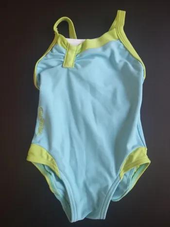 Maillot de bain 1 pièce en 18 mois