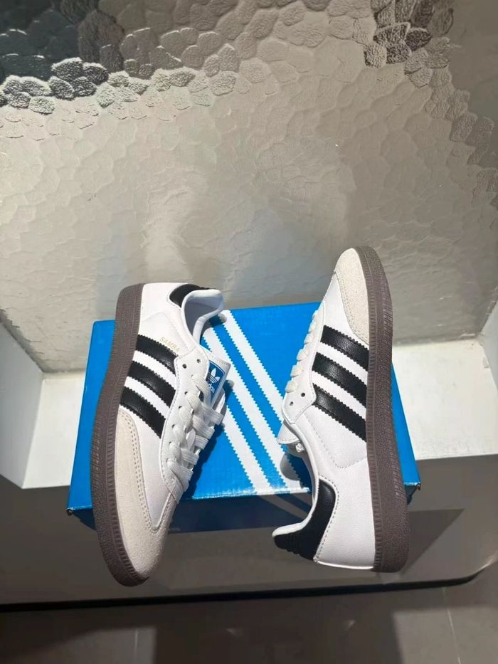 Originais Adidas Samba OG Blanc Taille 37 - photo numéro 3