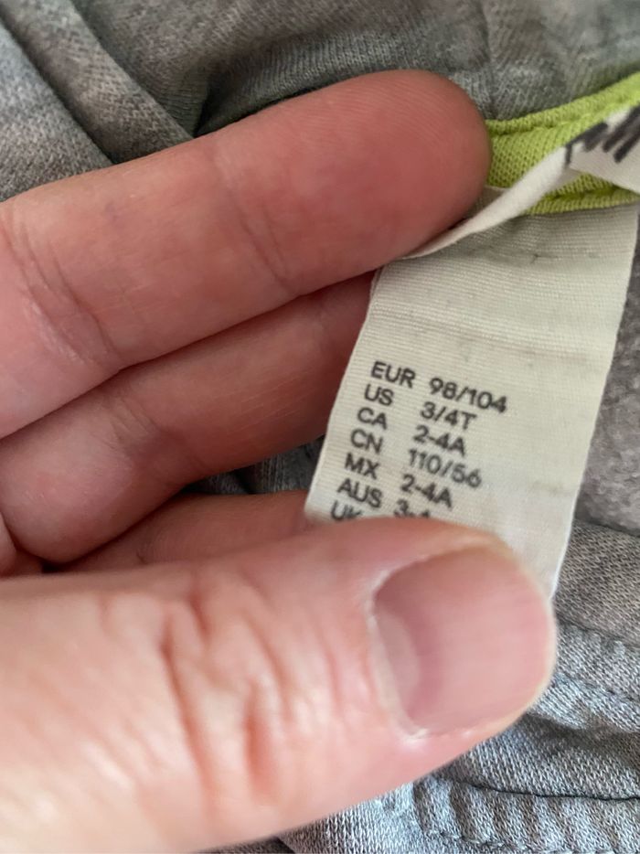 Sweat 3-4 ans - photo numéro 3