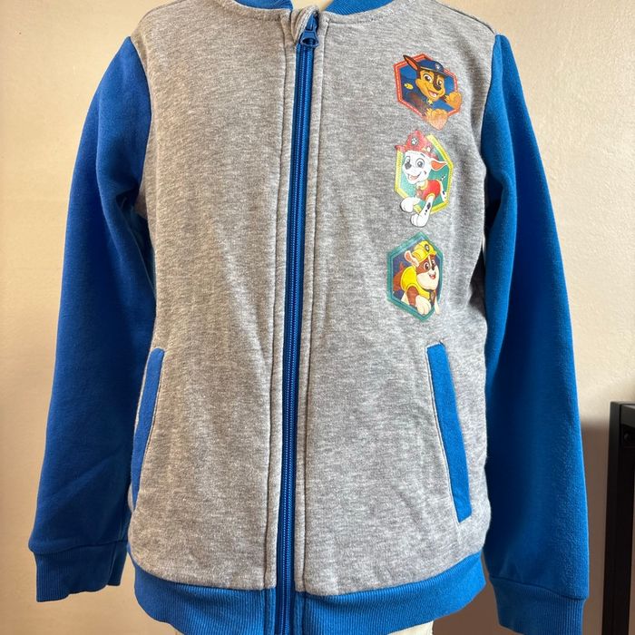 Gilet garçon taille 122/128 - photo numéro 1