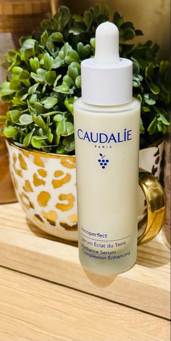 LE best-seller pour un teint parfait! Ce sérum illuminateur efface les taches 50 ml