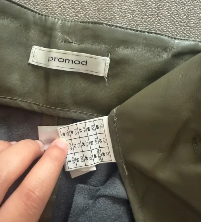 Magnifique short Kaki L/40 promod - photo numéro 3