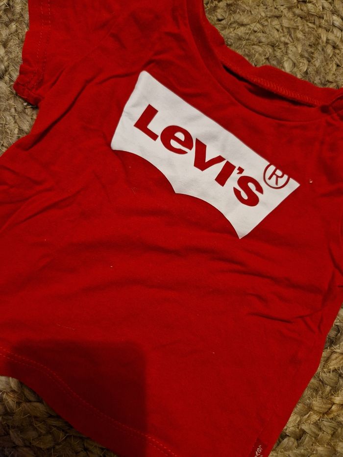 T shirt Levi's 6 mois