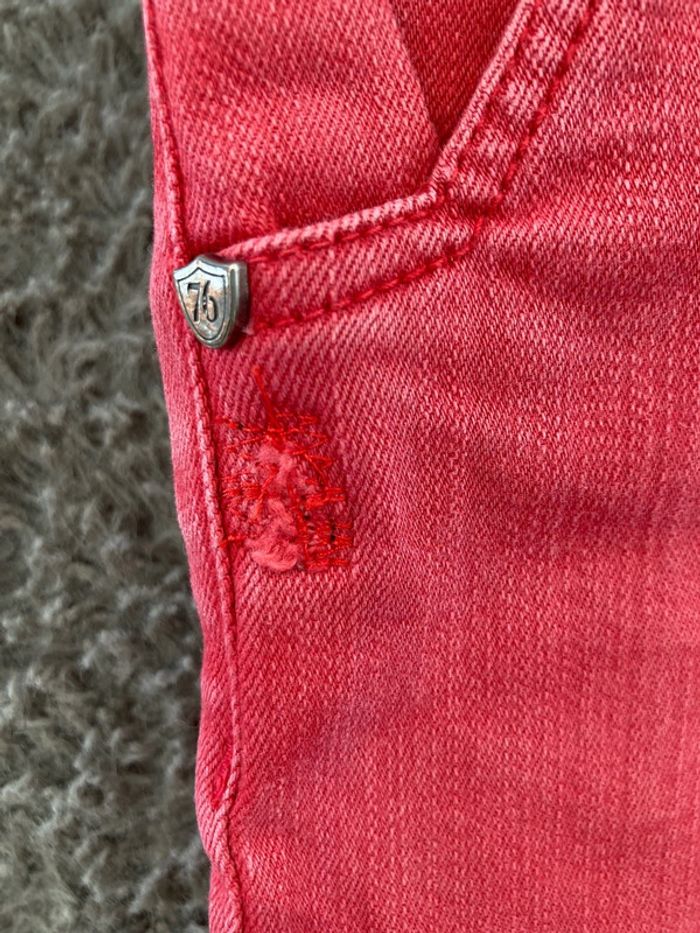 Jean rouge 6 ans - photo numéro 3
