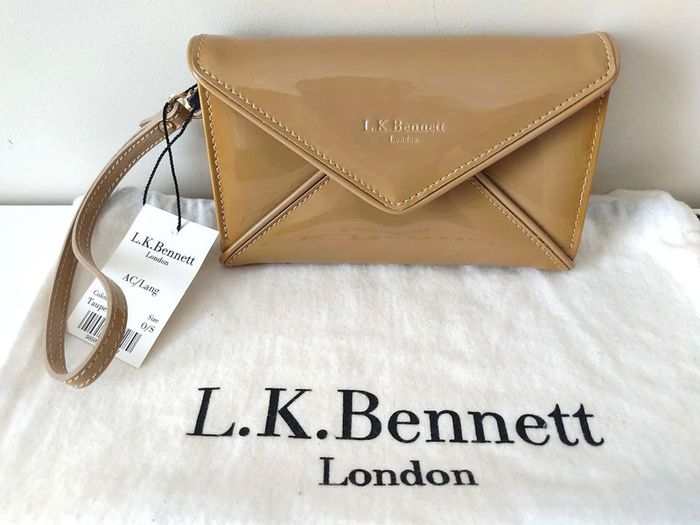 Portefeuille LK Bennett Compagnon en cuir verni taupe - NEUF