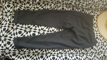 pantalon classique gris a rayure noir