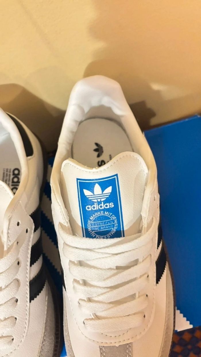 Originais Adidas Samba OG Blanc Taille 39 - photo numéro 3