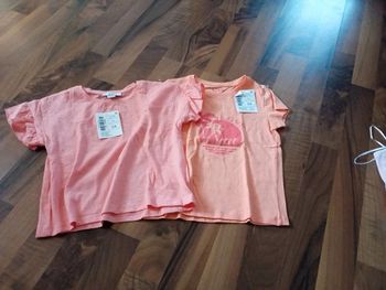 Lot 2 t-shirts neufs 5 ans