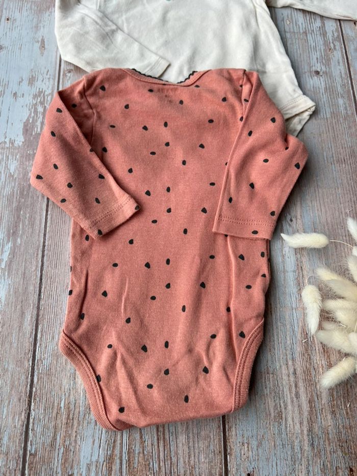 Lot de 3 bodies ML 3 mois - photo numéro 10