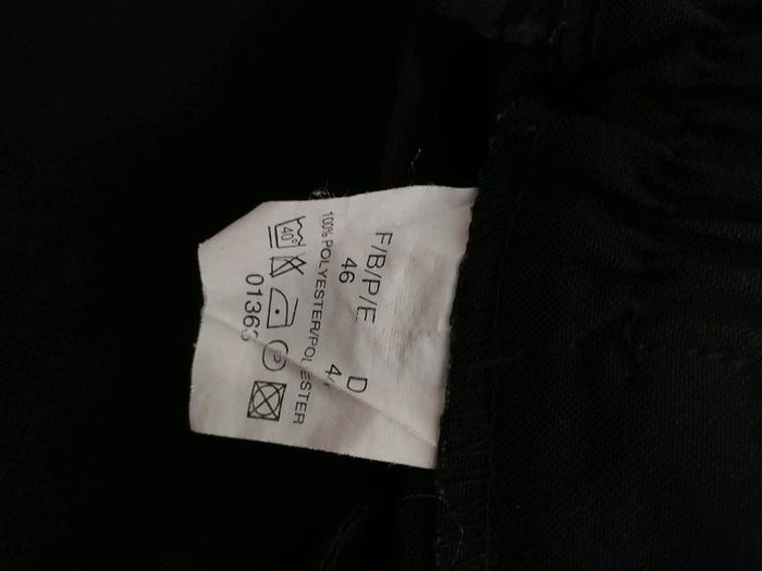 Pantalon noir avec motif en bas - photo numéro 3