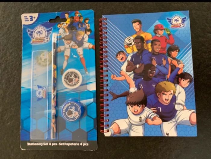 Lot carnet et crayons