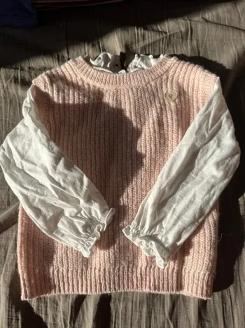 Superbe pull Obaibi 24m