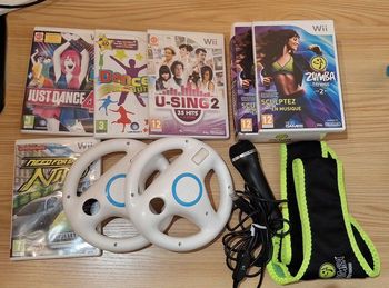 Nintendo wii lot complet d'accessoires et de jeux pour Nintendo Wii.