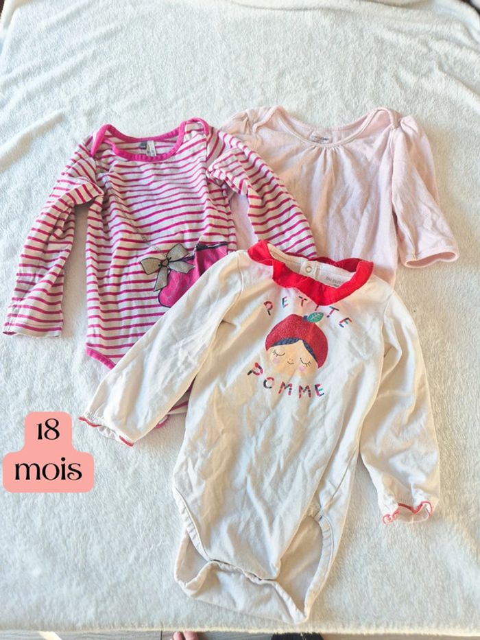 Lot 3 bodies 18 mois