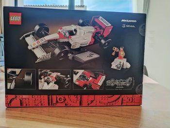 LEGO Icons 10330 – McLaren MP4/4 & Ayrton Senna – Neuf et scellé 🏁