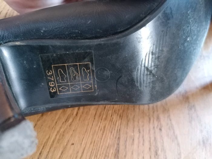 Escarpins noir Taille 37 - photo numéro 4