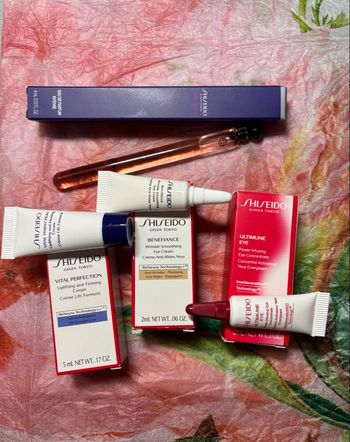 shiseido  Lot de cosmétique