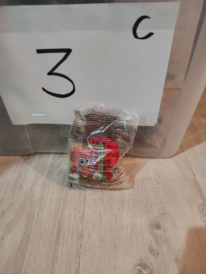 Figurine McDonald's ty.