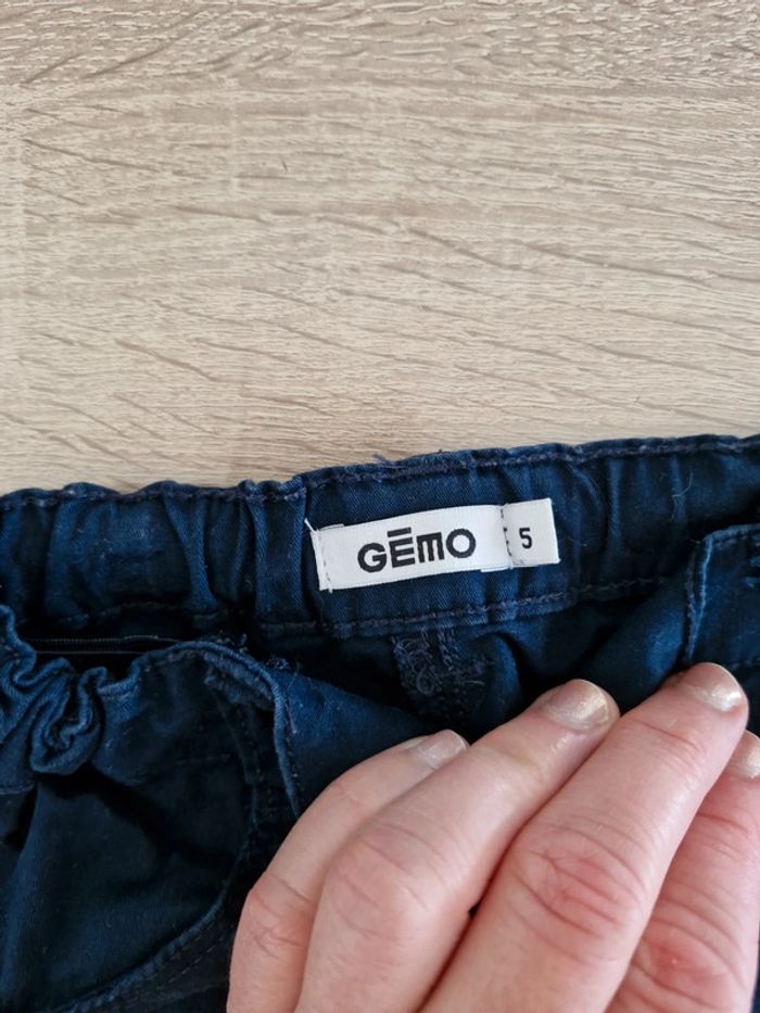 Short bleu marine 5 ans - photo numéro 3
