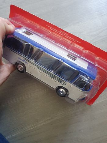 Autobus miniature