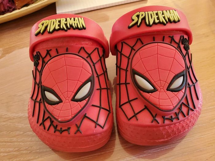 Chaussures crocs Spiderman - photo numéro 3