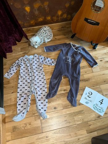 Lot de 2 pyjamas velours la rouse et obaibi 24mois/2ans
